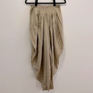 Anokhi pant gold silk size M